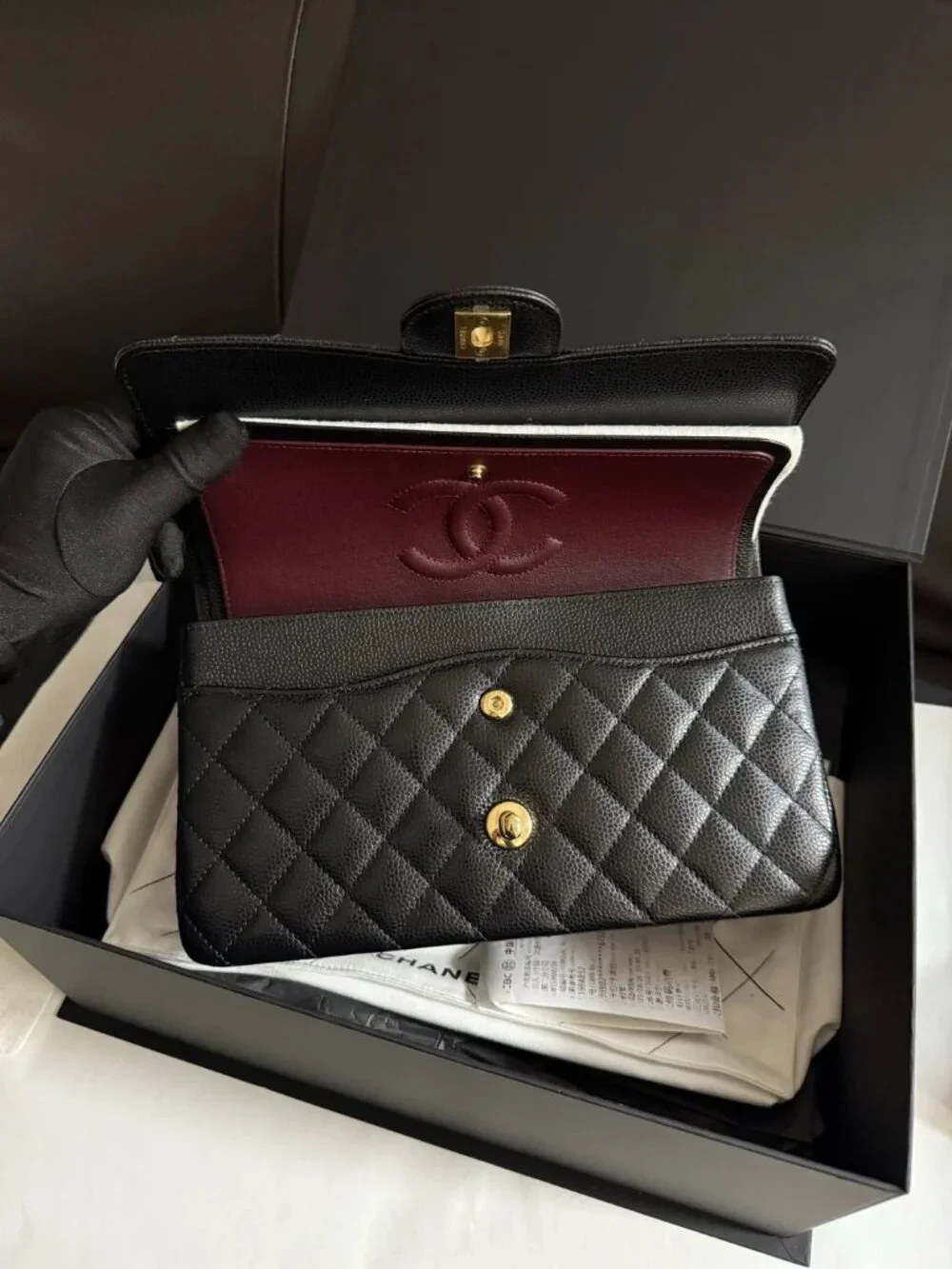Classic CHANEL Bags: A Stylish and Versatile Choice for Elegance